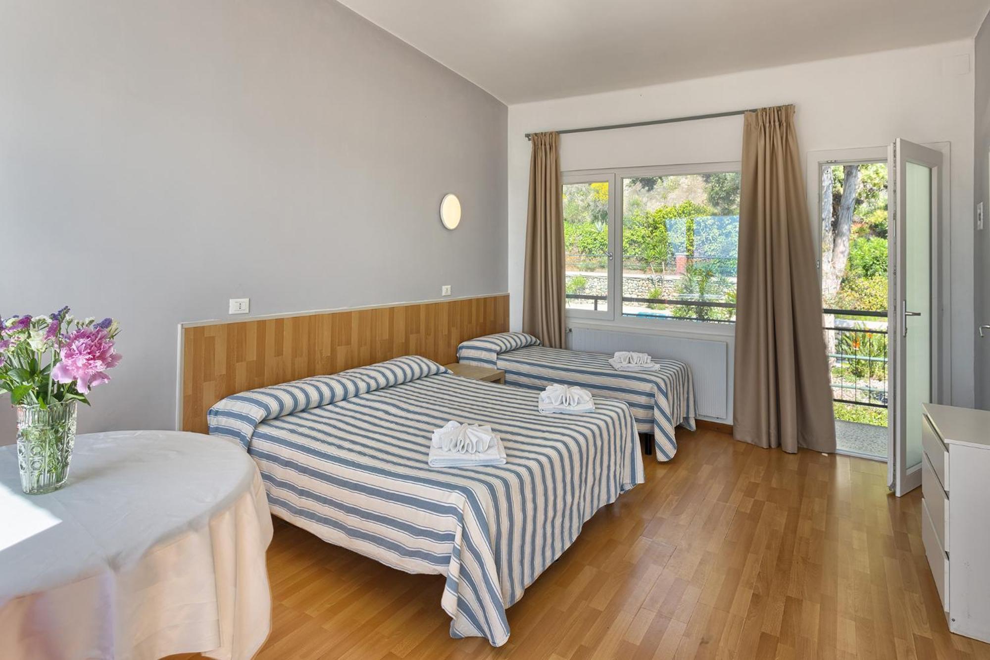 Blue Beach Bussana Nuova Exterior foto