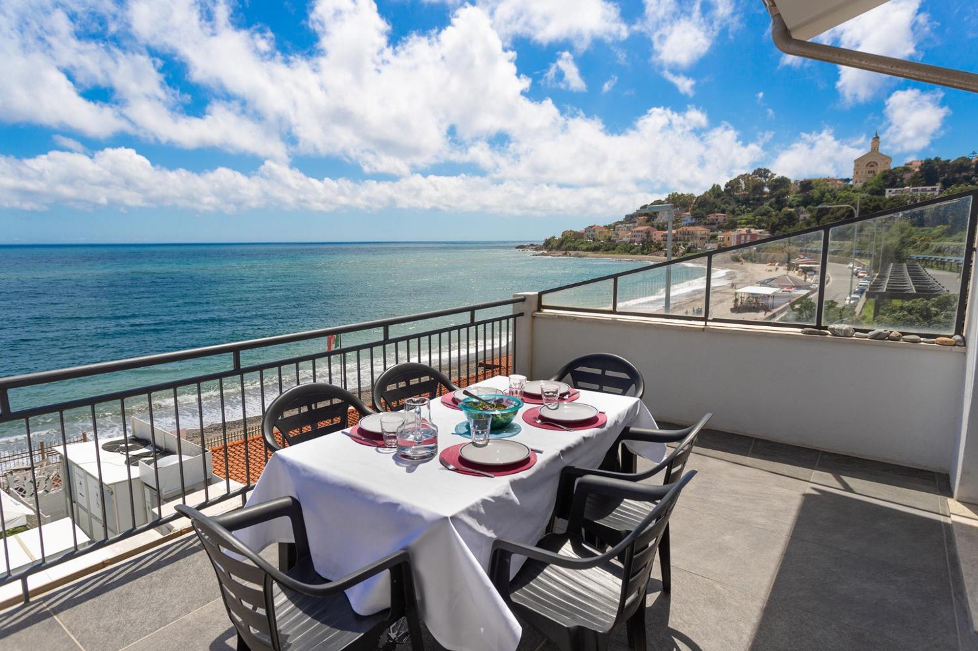 Blue Beach Bussana Nuova Exterior foto